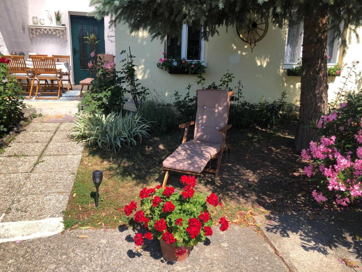 Das kleine Haus Breitenbrunn  Exterior foto